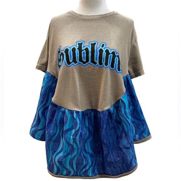 SUBLIME Beige Boho Blue Batik Voluminous Ruffle OOAK hippie Tshirt tunic - Picture 8 of 12